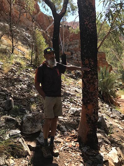 Completing-the-Larapinta-Trail-Aboriginal-guide