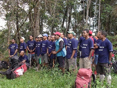 Papua-New-Guinea-walking-tours-wellness-walks-porters